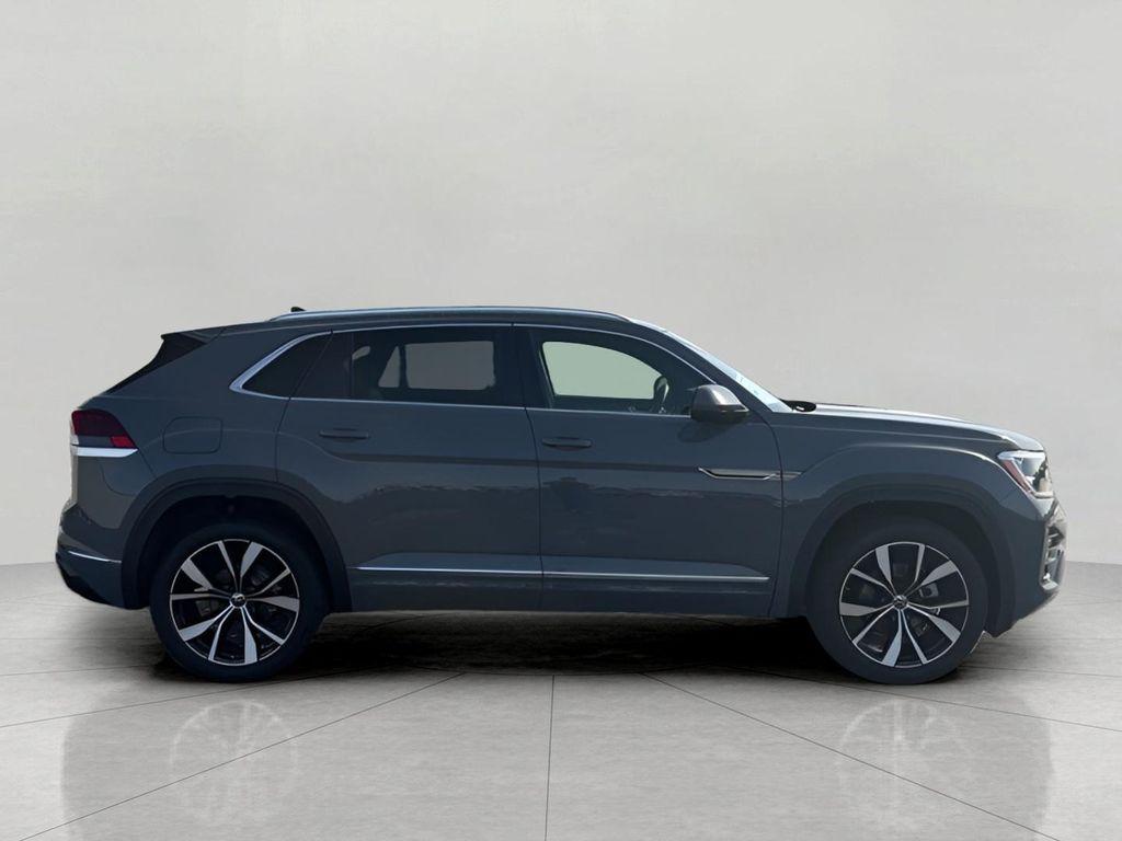 new 2026 Volkswagen Atlas Cross Sport car, priced at $54,437
