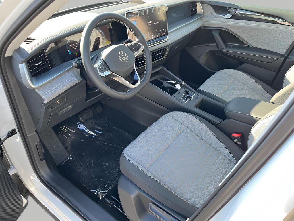 new 2025 Volkswagen Tiguan car, priced at $31,405