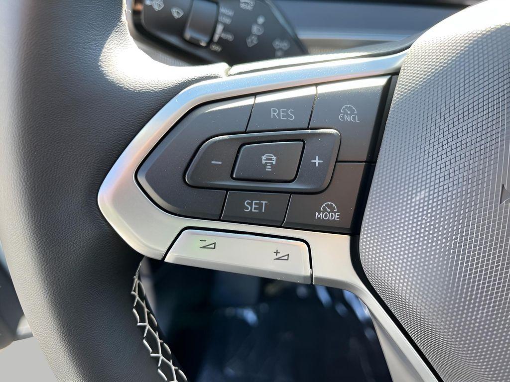 new 2025 Volkswagen Tiguan car, priced at $31,405