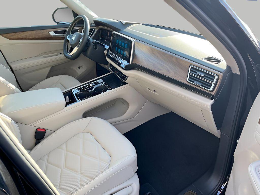 new 2026 Volkswagen Atlas car, priced at $48,315