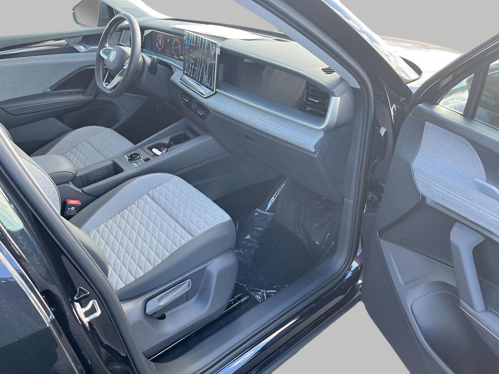 new 2025 Volkswagen Tiguan car, priced at $31,256