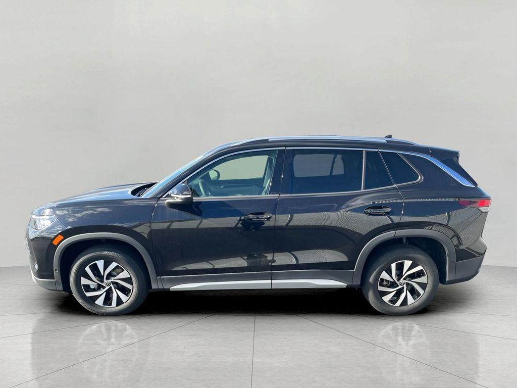 new 2025 Volkswagen Tiguan car, priced at $31,256