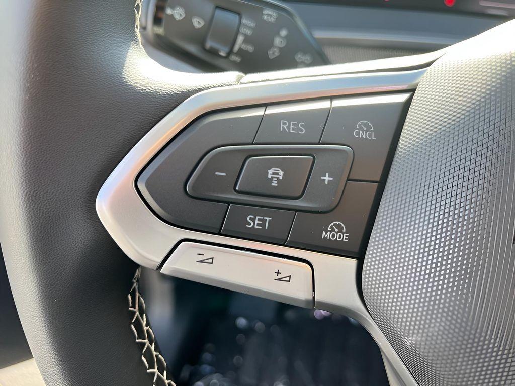 new 2025 Volkswagen Tiguan car, priced at $31,256