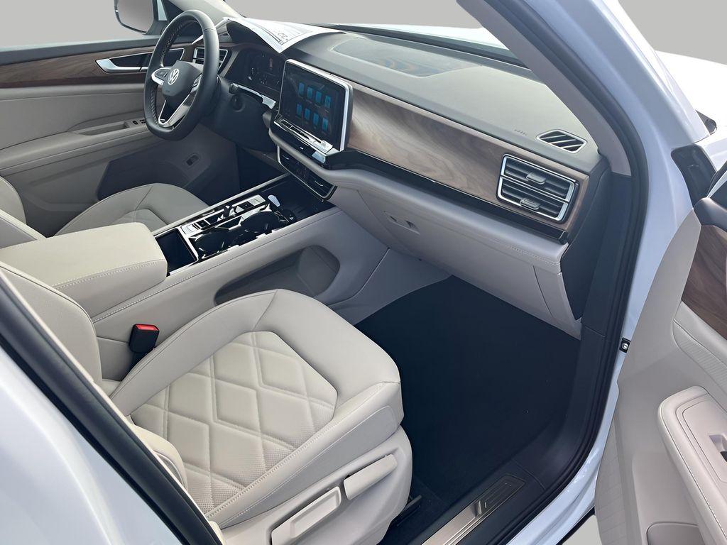 new 2026 Volkswagen Atlas car, priced at $47,722