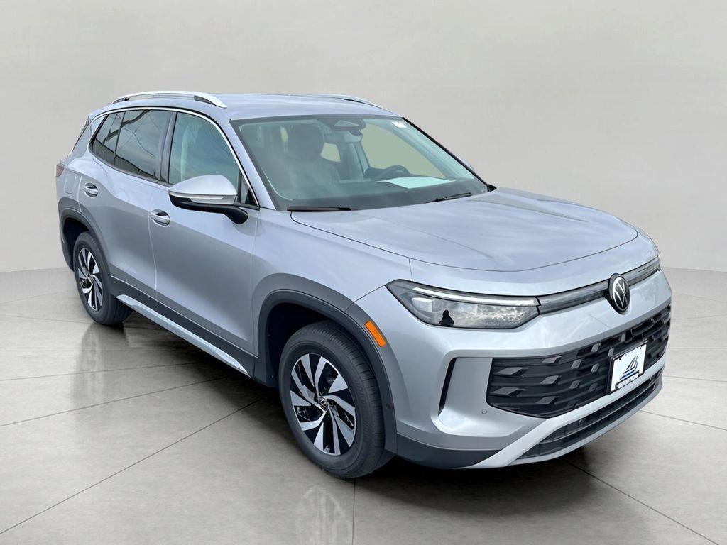new 2025 Volkswagen Tiguan car, priced at $31,645