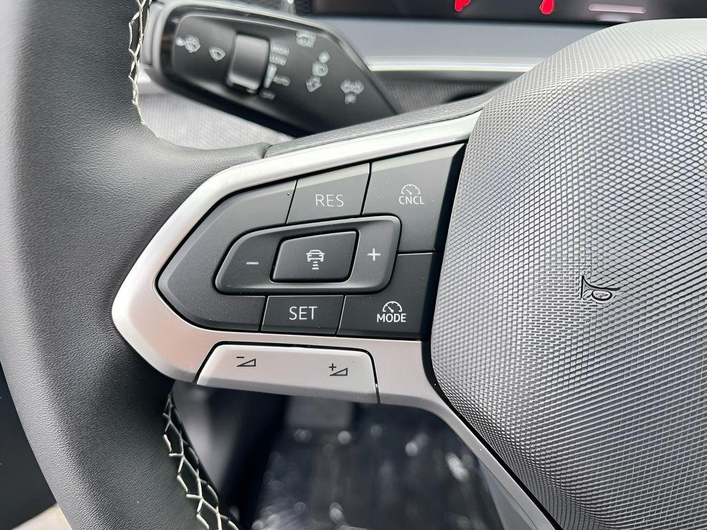 new 2025 Volkswagen Tiguan car, priced at $31,645