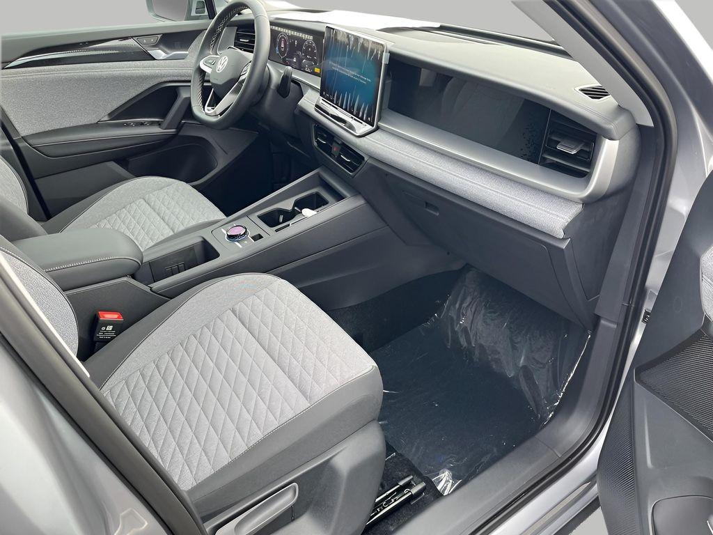 new 2025 Volkswagen Tiguan car, priced at $31,645