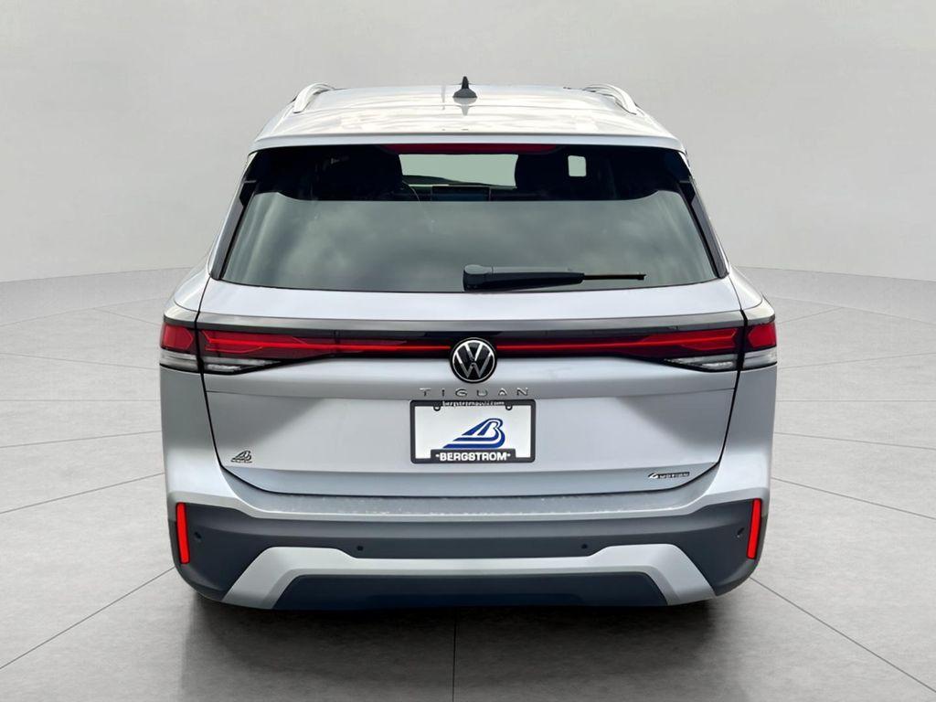 new 2025 Volkswagen Tiguan car, priced at $31,645