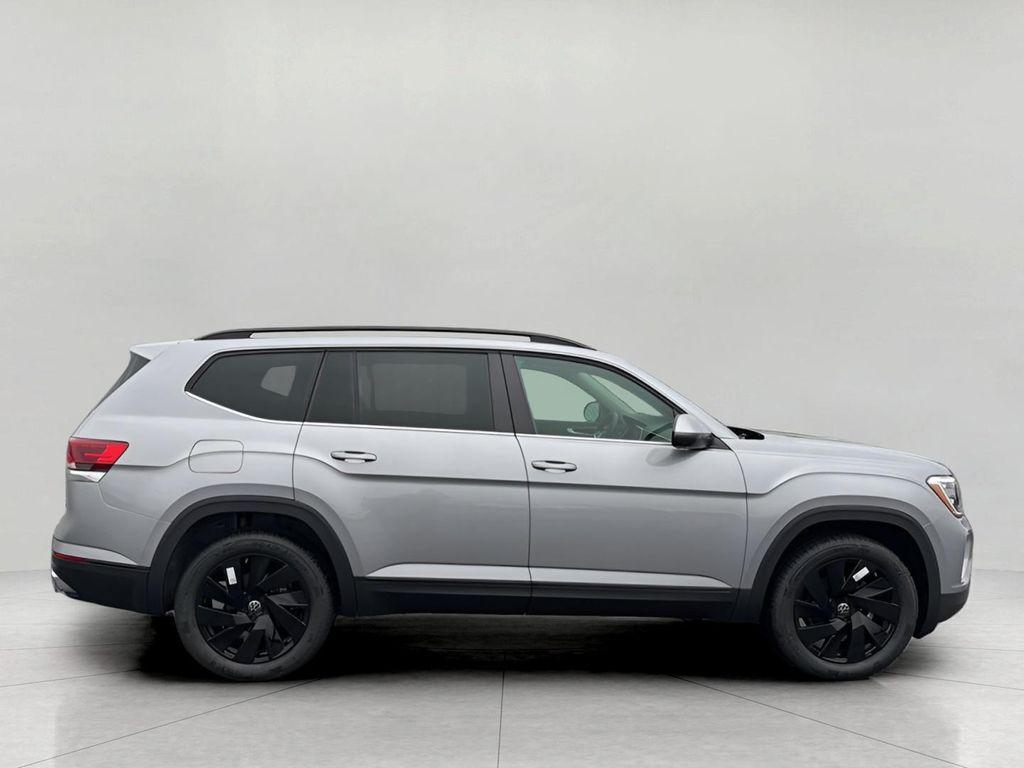 new 2026 Volkswagen Atlas car, priced at $45,682