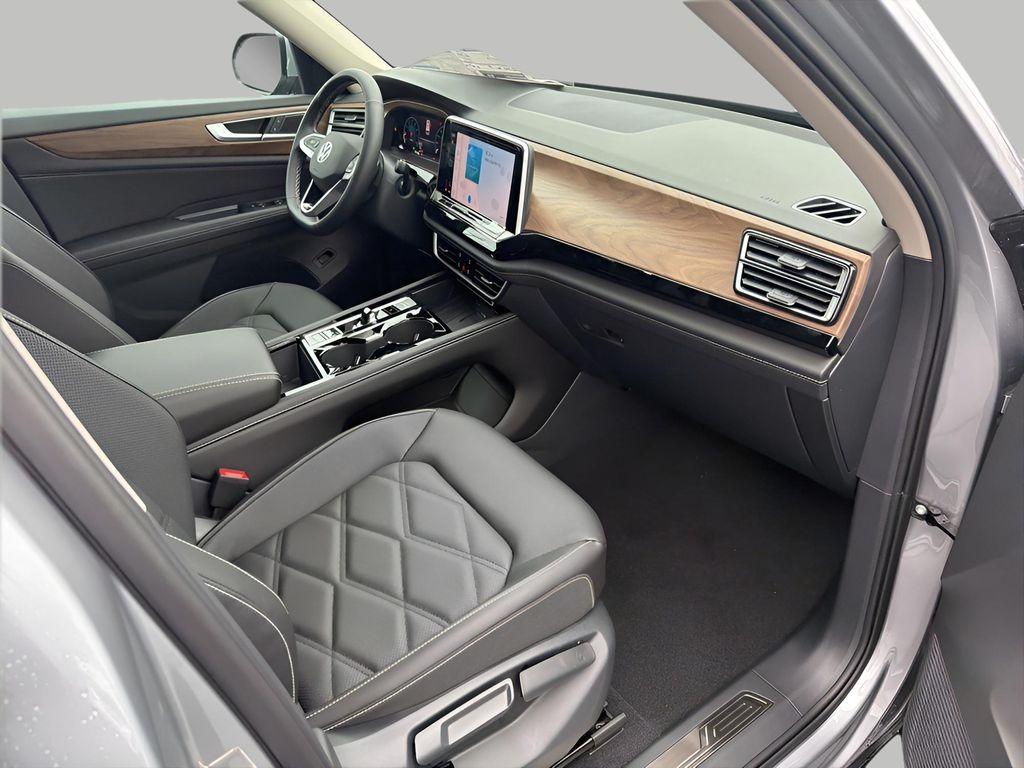 new 2026 Volkswagen Atlas car, priced at $45,682