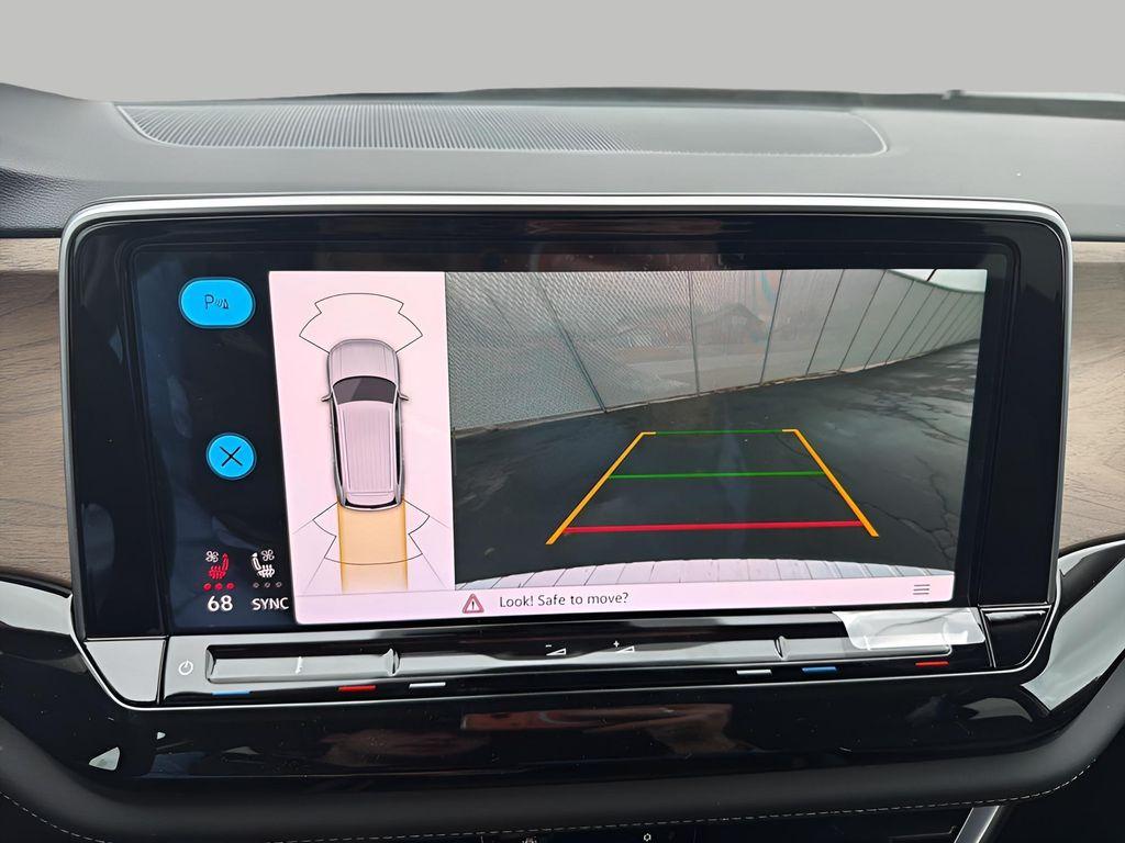 new 2026 Volkswagen Atlas car, priced at $45,682