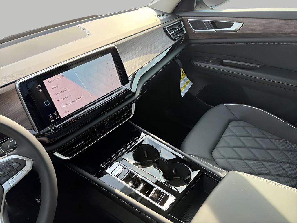 new 2026 Volkswagen Atlas car, priced at $55,911