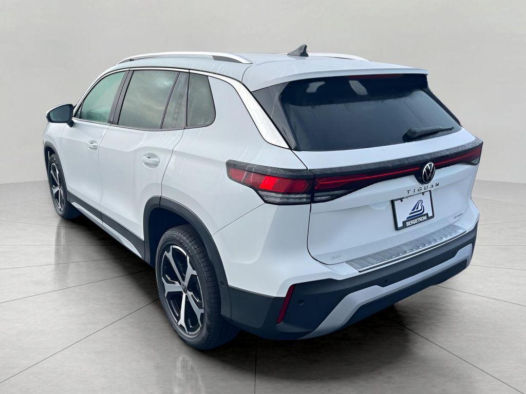 new 2025 Volkswagen Tiguan car, priced at $34,826