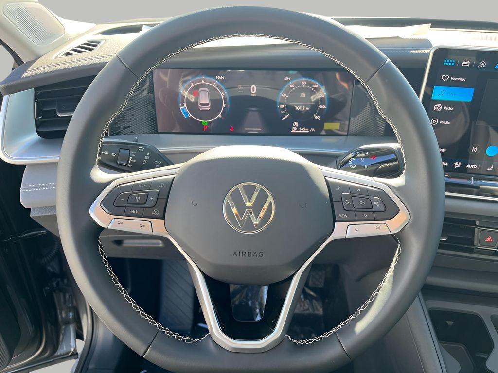 new 2025 Volkswagen Tiguan car, priced at $36,106