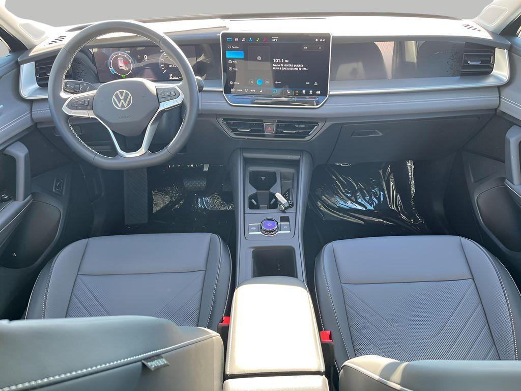 new 2025 Volkswagen Tiguan car, priced at $36,106
