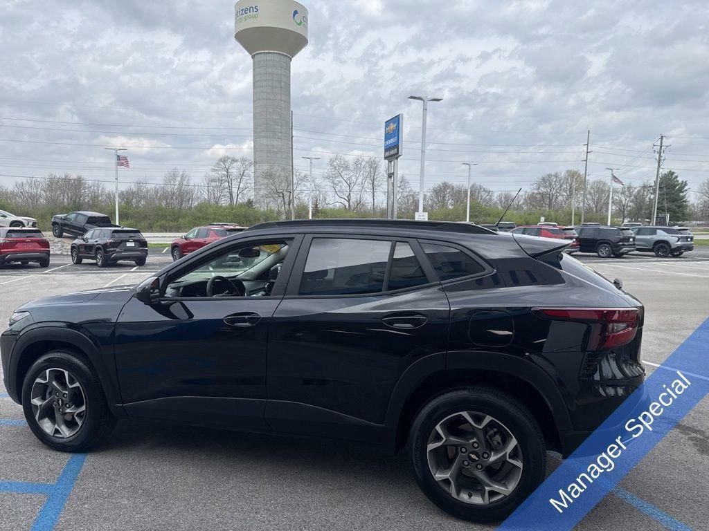 used 2025 Chevrolet Trax car, priced at $23,025