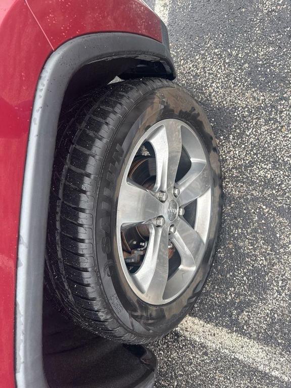 used 2014 Jeep Grand Cherokee car, priced at $11,435