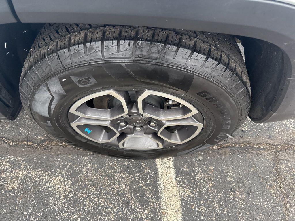 used 2024 Jeep Grand Cherokee 4xe car, priced at $35,339