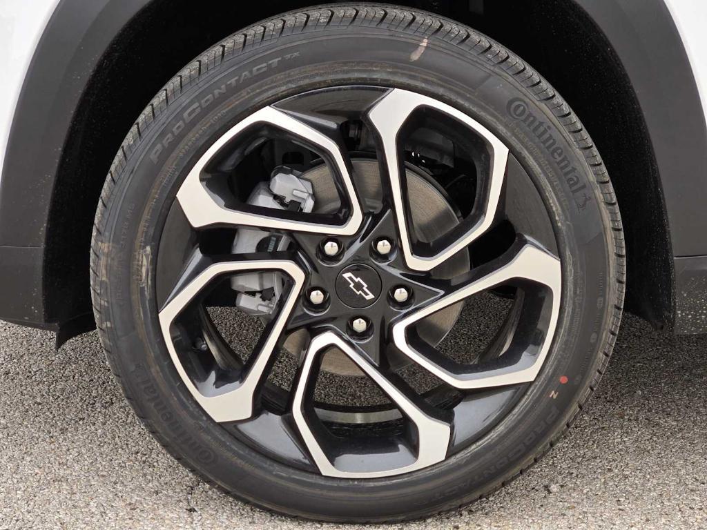 new 2026 Chevrolet Trax car, priced at $25,285