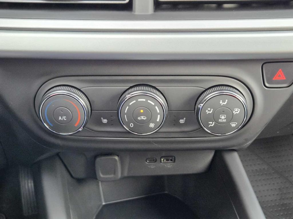 new 2026 Chevrolet Trax car, priced at $25,285