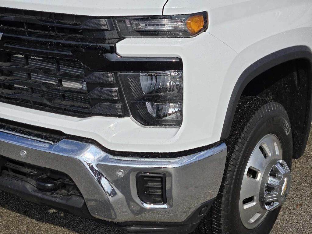 new 2026 Chevrolet Silverado 3500 car, priced at $72,105