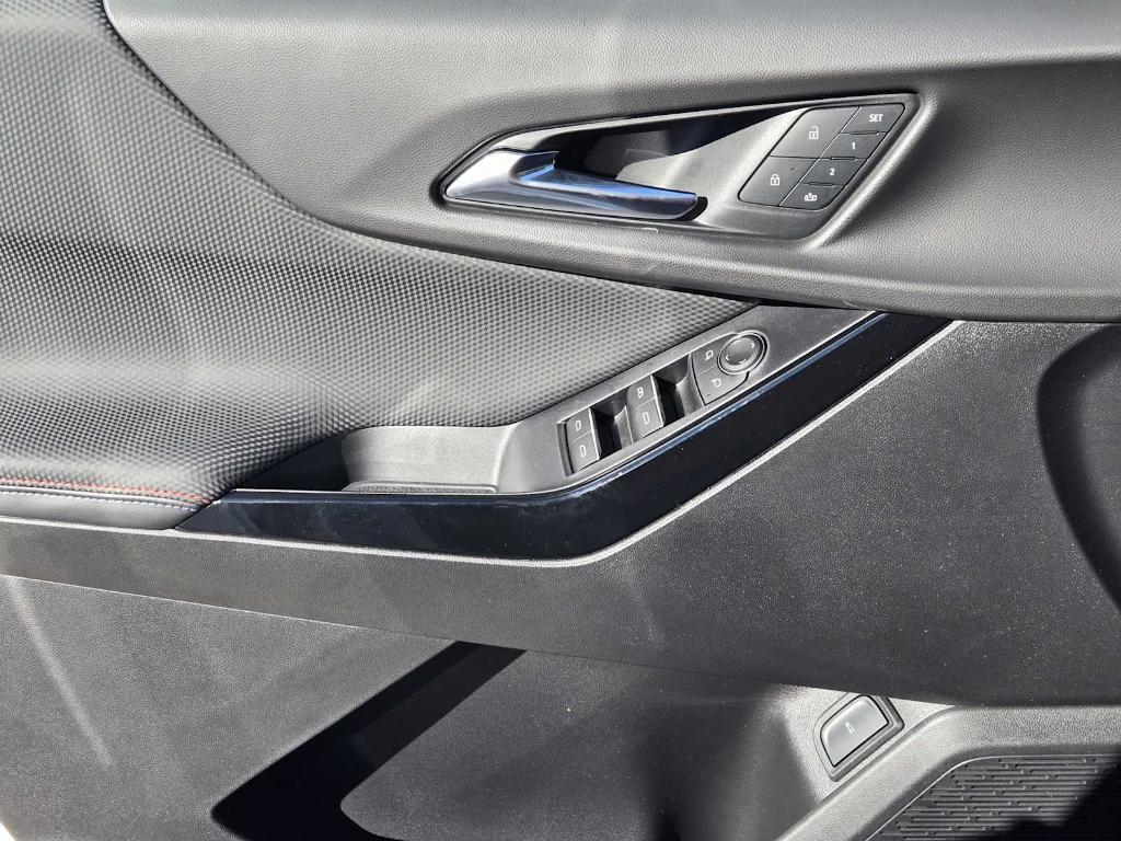 new 2026 Chevrolet Equinox car, priced at $40,105