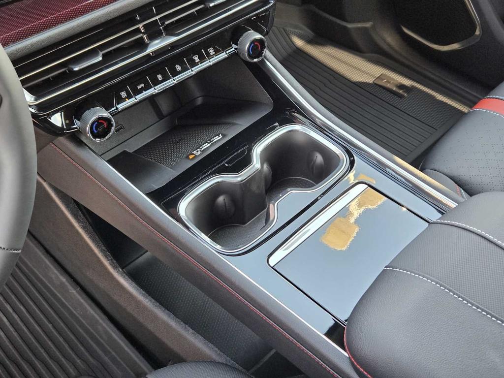 new 2026 Chevrolet Traverse car, priced at $60,310