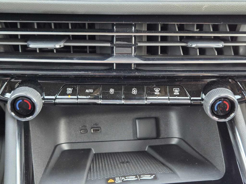 new 2026 Chevrolet Traverse car, priced at $60,310