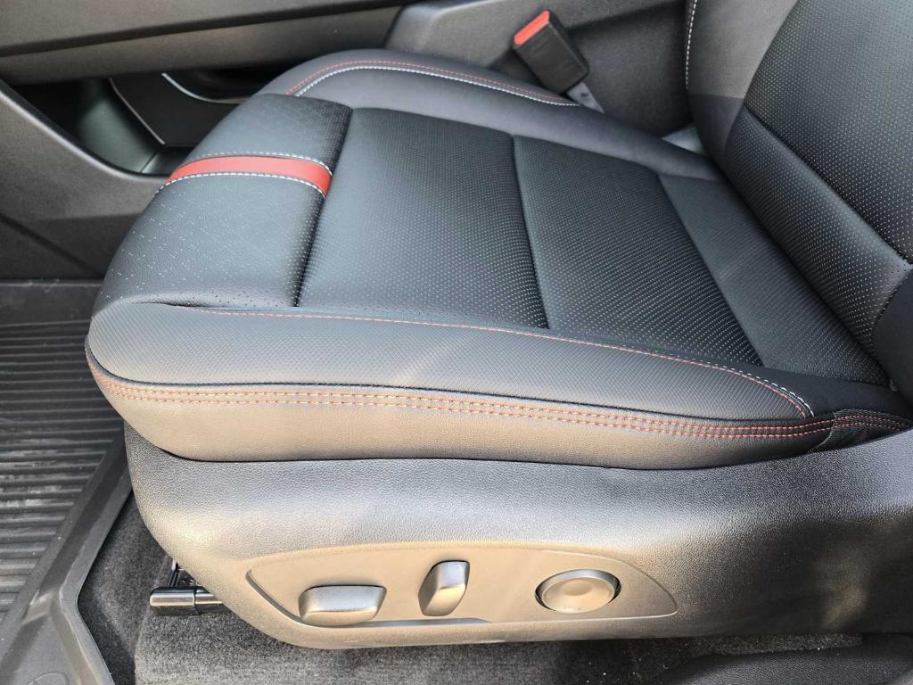 new 2026 Chevrolet Traverse car, priced at $60,310