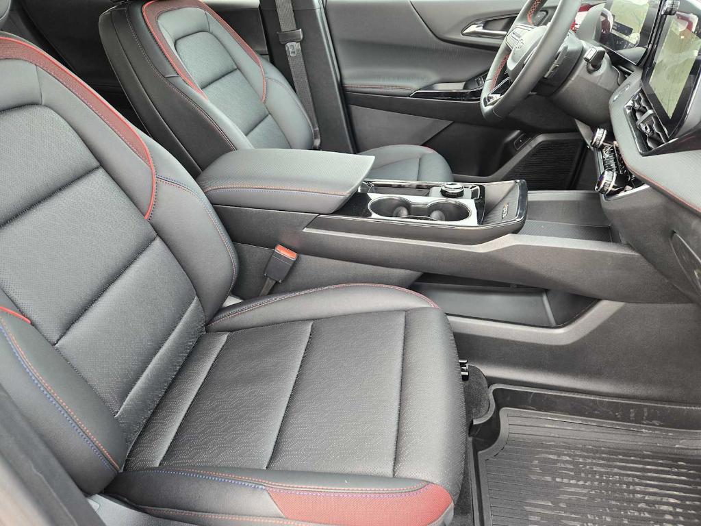 new 2026 Chevrolet Equinox car, priced at $39,110