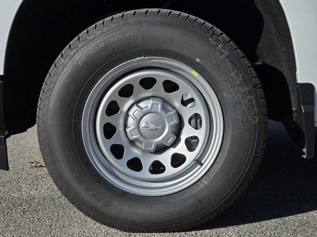 new 2026 Chevrolet Silverado 1500 car, priced at $35,165