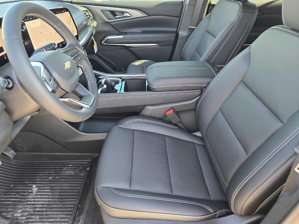 new 2026 Chevrolet Traverse car, priced at $48,040