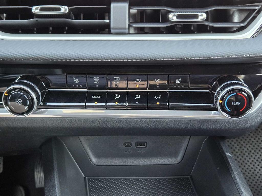 new 2026 Chevrolet Equinox car, priced at $33,685