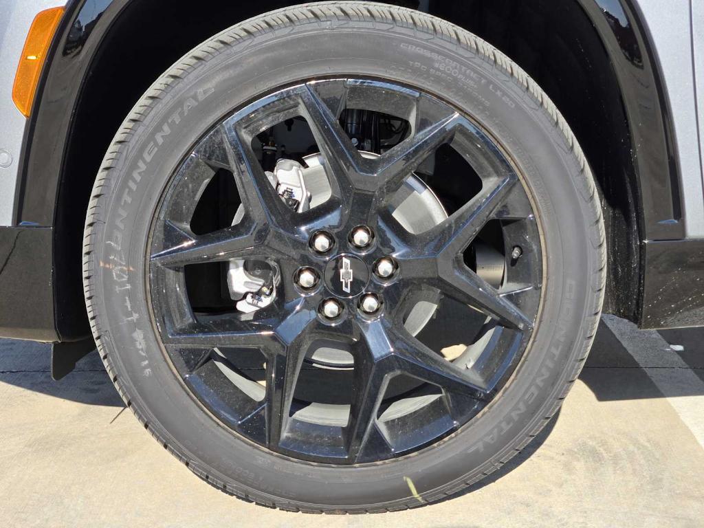 new 2026 Chevrolet Traverse car, priced at $59,315