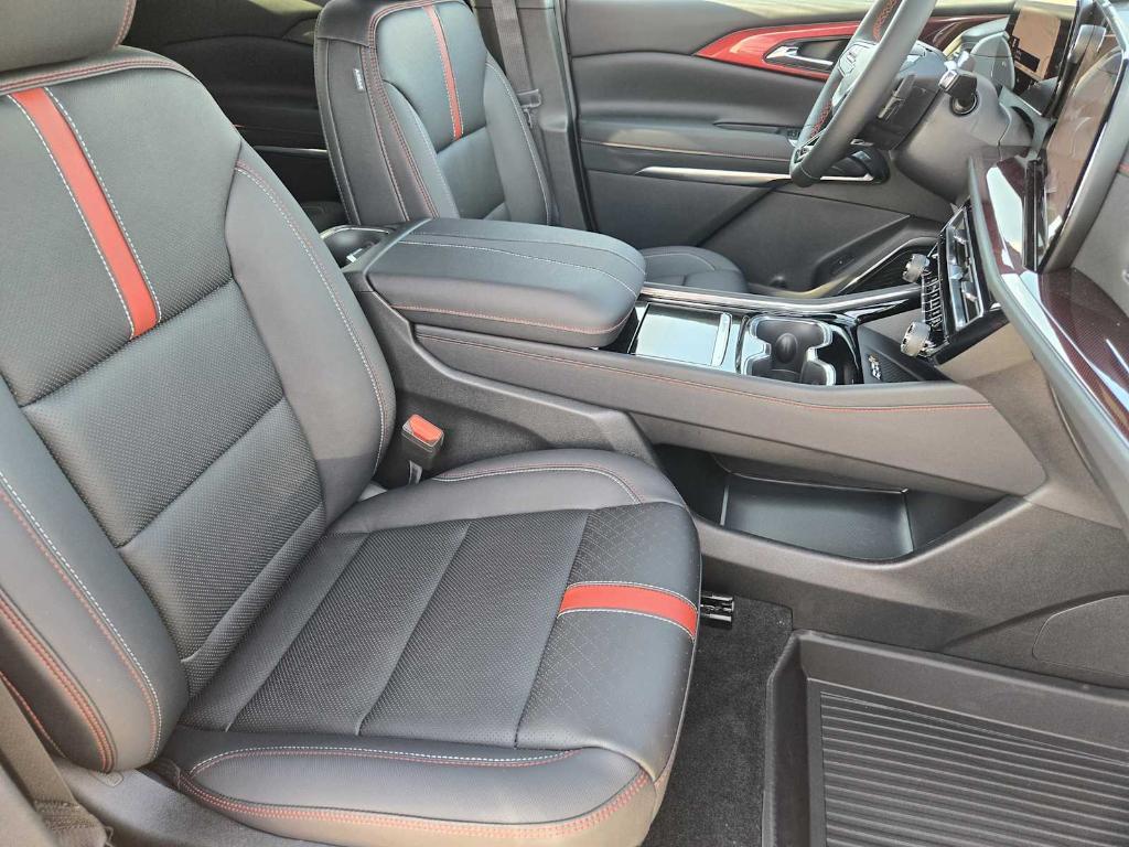 new 2026 Chevrolet Traverse car, priced at $59,315