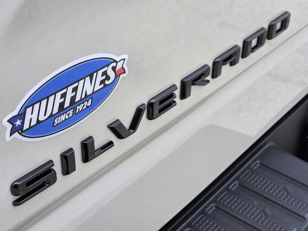 new 2026 Chevrolet Silverado 1500 car, priced at $47,634