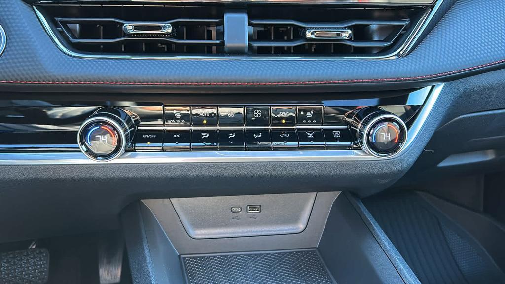 new 2026 Chevrolet Equinox car, priced at $41,595