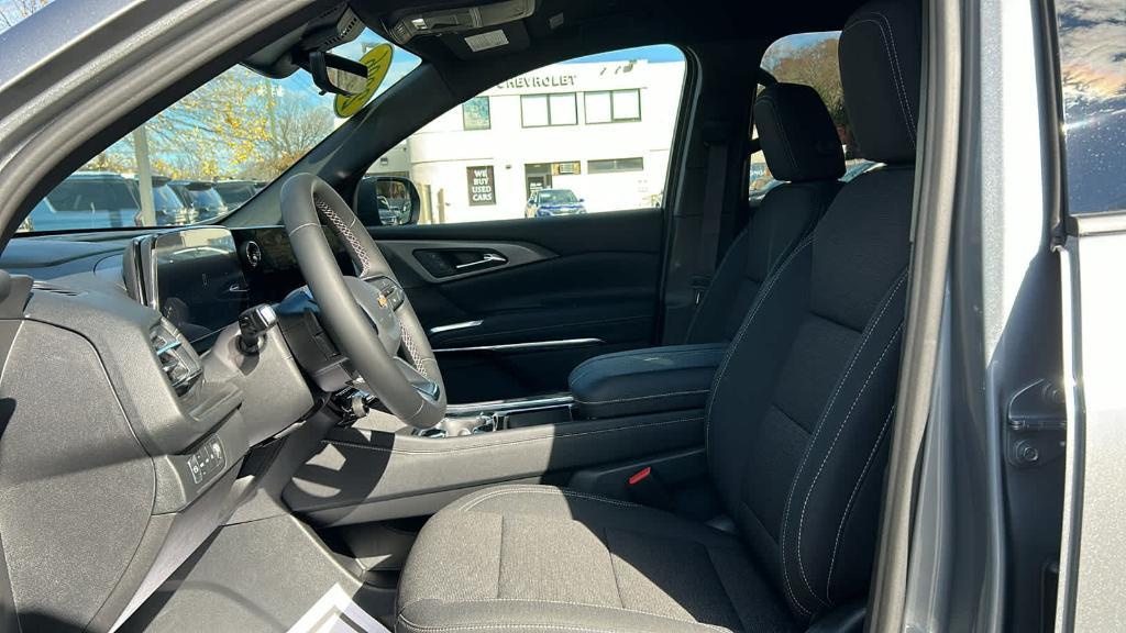 new 2026 Chevrolet Traverse car, priced at $46,345