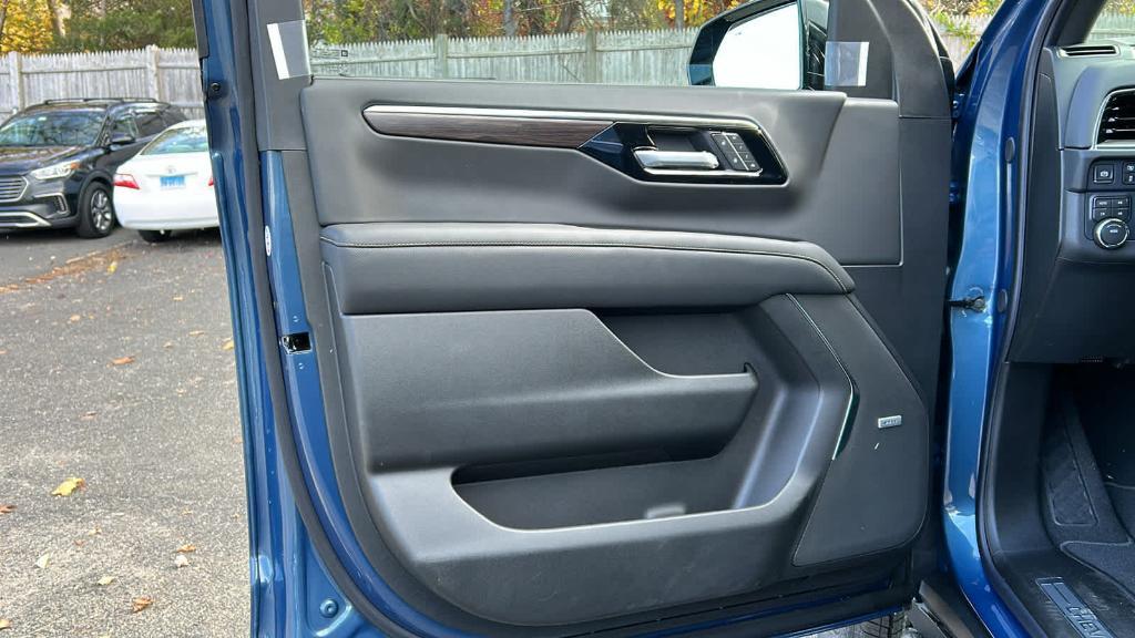 new 2026 Chevrolet Suburban car, priced at $90,735