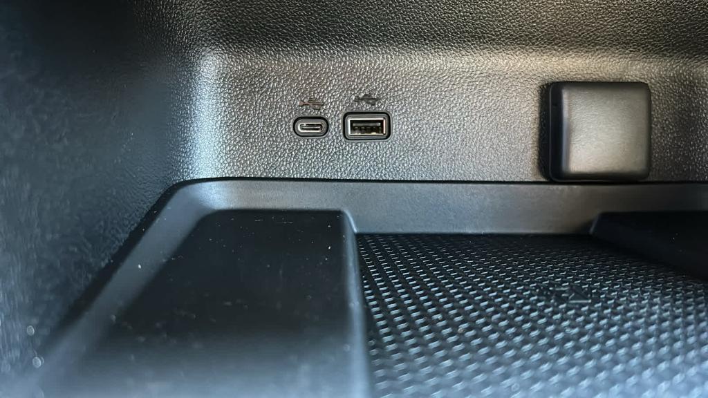 new 2026 Chevrolet Traverse car, priced at $61,770