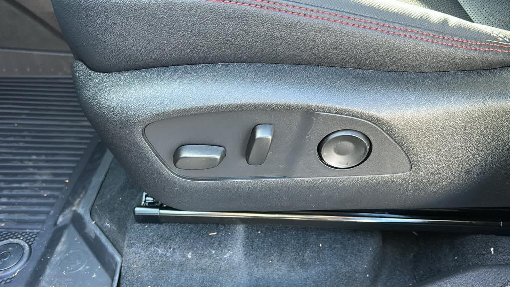 new 2026 Chevrolet Traverse car, priced at $61,770