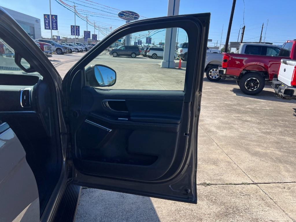 new 2026 Ford Expedition car, priced at $78,615