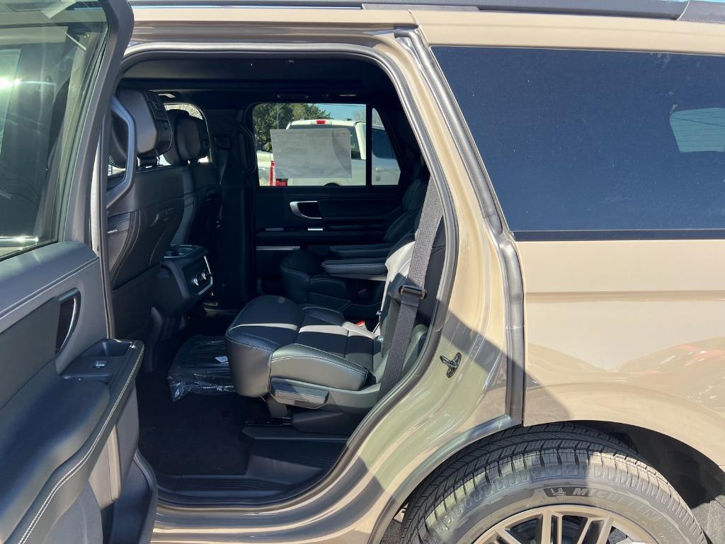 new 2026 Ford Expedition car, priced at $78,615