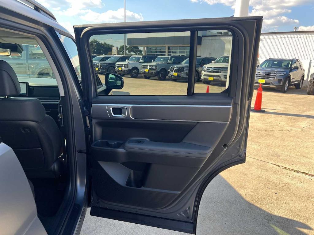 new 2025 Hyundai Santa Fe car, priced at $40,907