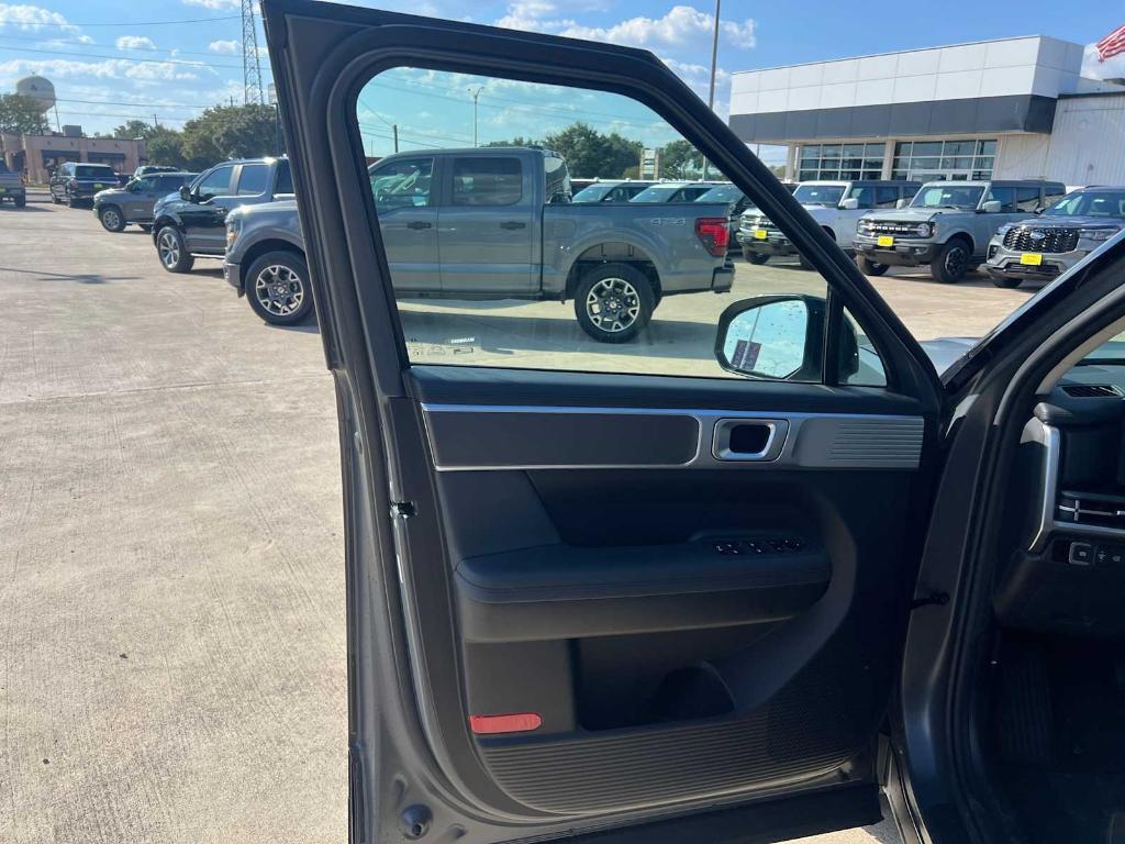 new 2025 Hyundai Santa Fe car, priced at $40,907