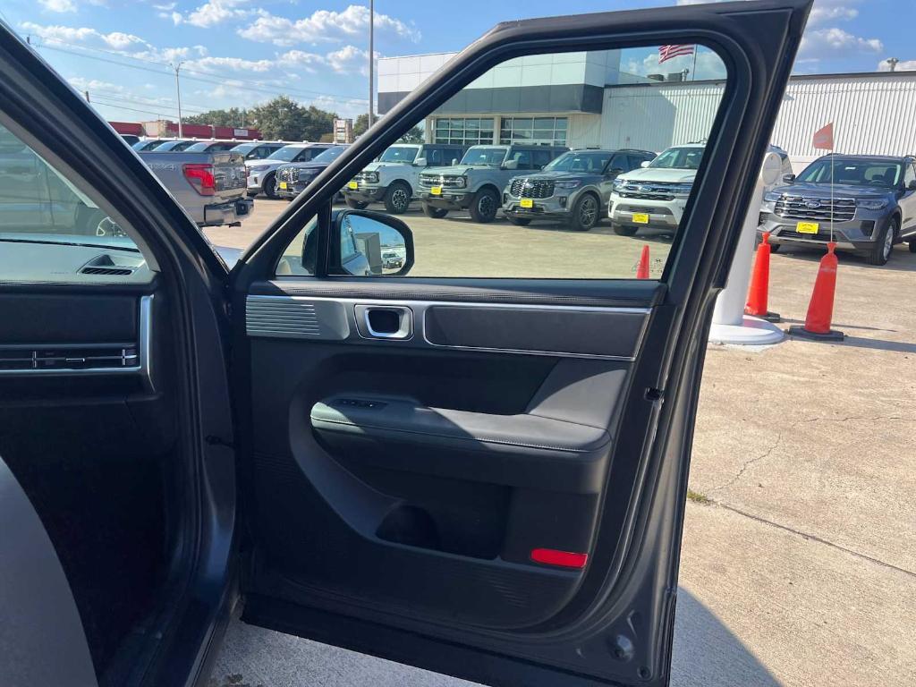 new 2025 Hyundai Santa Fe car, priced at $40,907