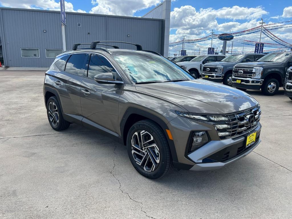 new 2025 Hyundai TUCSON Hybrid car, priced at $39,920