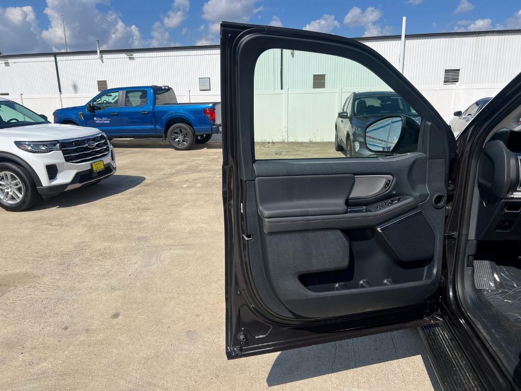 new 2025 Ford Expedition car, priced at $64,000