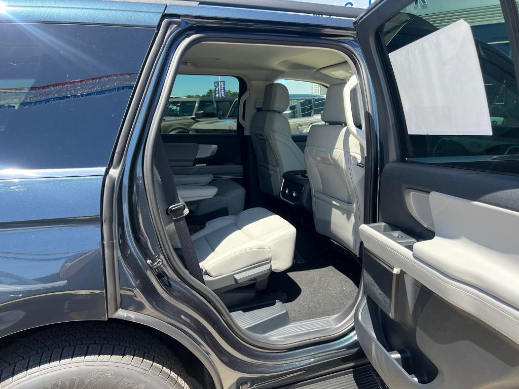 new 2026 Ford Expedition car, priced at $67,770