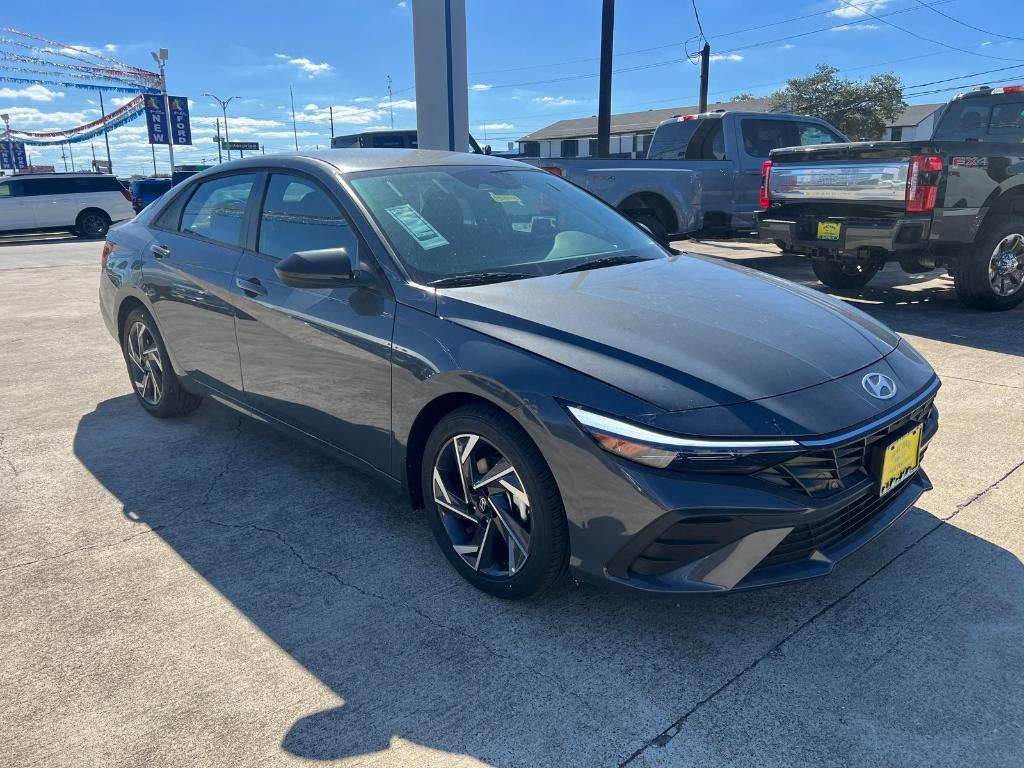 new 2025 Hyundai Elantra car, priced at $21,045